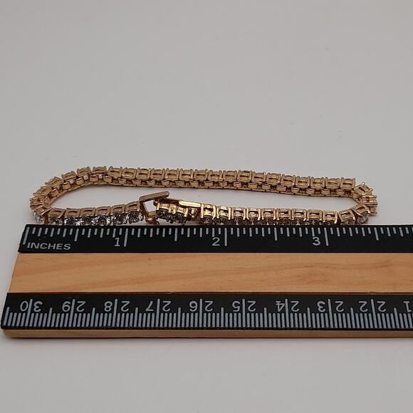 Vintage CZ Clear Rhinestone Tennis Bracelet - 7 1/4 Inches - RS Fold Over Clasp - Picture 9 of 10